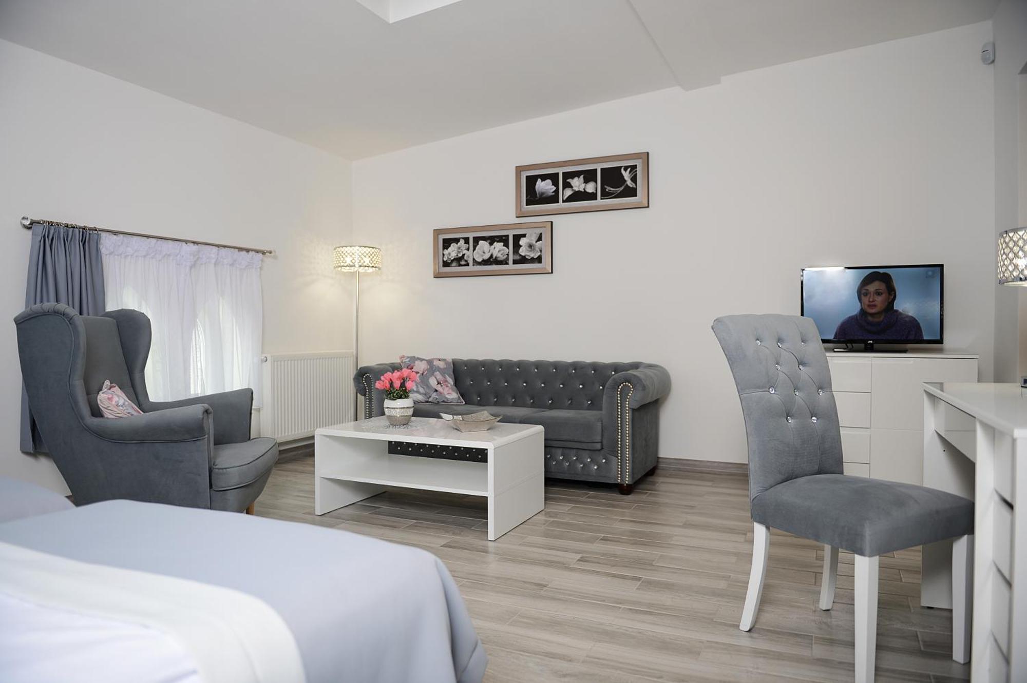 Rezydencja Mysliwska - Apartamenty Кошалин Экстерьер фото